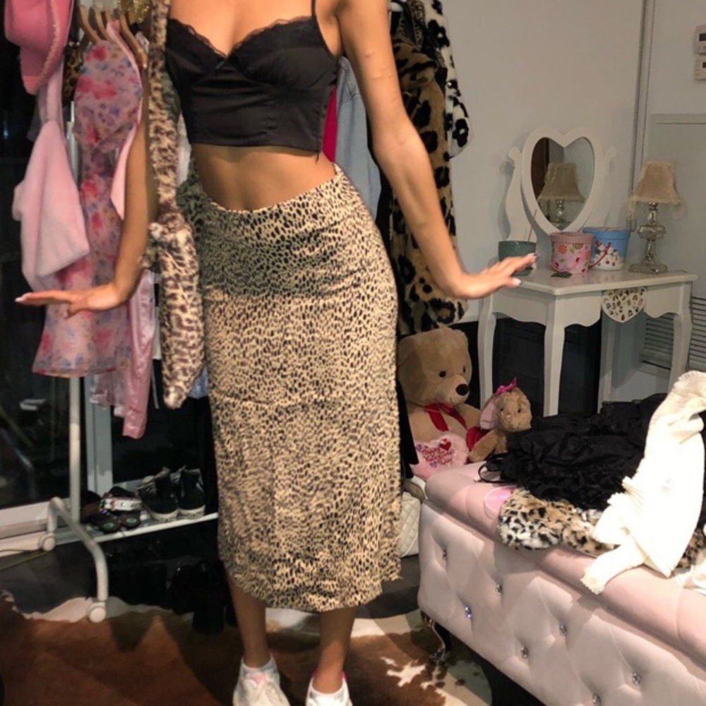 brandy melville midi skirt